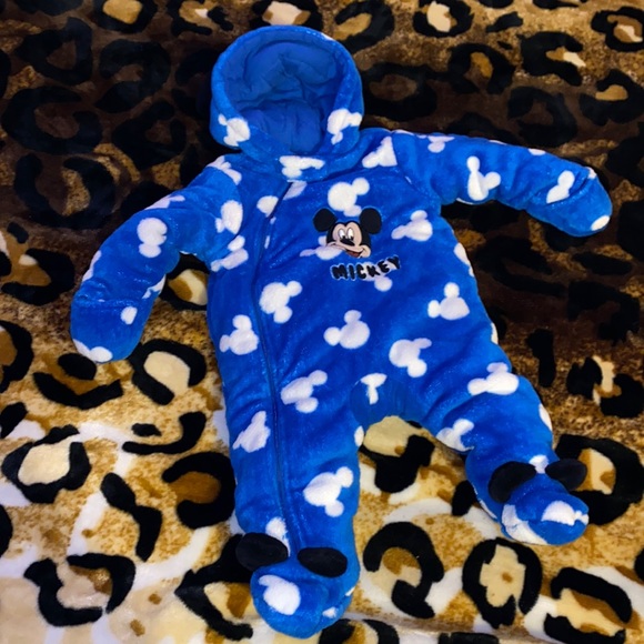 New condition 6M baby Mickey warm suite by Disney - Picture 1 of 10